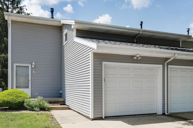 1560 Hunt Dr Unit A, Normal, IL 61761 - view of garage