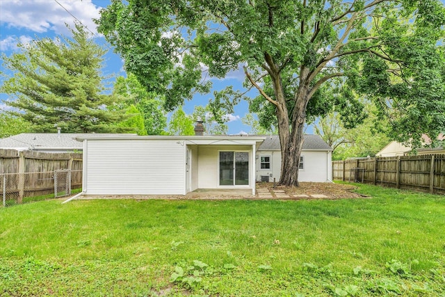 713 E Michigan Ave, Urbana, IL 61801 - back of property with a chimney