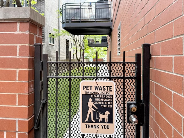 4950 N Western Ave Unit Ph2, Chicago, IL 60625 - view of gate