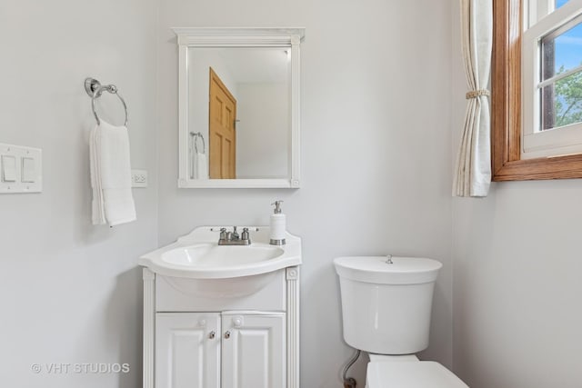 4335 Dewey Ave, Matteson, IL 60443 - bathroom with vanity and toilet