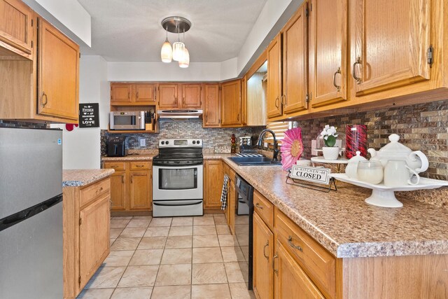 1316 Challis Dr, Bloomington, IL 61704 - photo 12