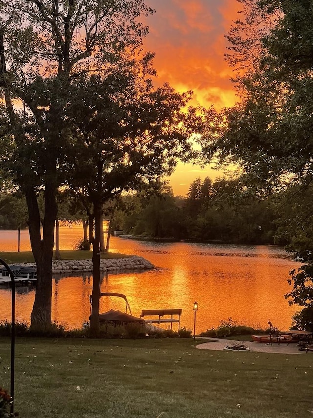 26874 N Countryside Lake Dr, Mundelein, IL 60060 - water view