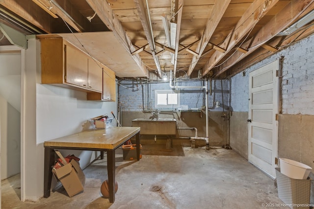 2312 S 1st Ave, North Riverside, IL 60546 - basement with a sink