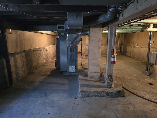 3905 N Oak Park Ave, Chicago, IL 60634 - unfinished basement featuring heating unit