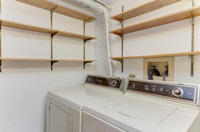 464 S President St Unit 101, Carol Stream, IL 60188 - washroom with washing machine and clothes dryer