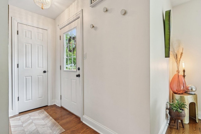 324 W Crystal Lake Ave, Crystal Lake, IL 60014 - foyer entrance with baseboards and wood finished floors