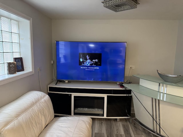 11540 S Racine Ave, Chicago, IL 60643 - home theater room with wood finished floors