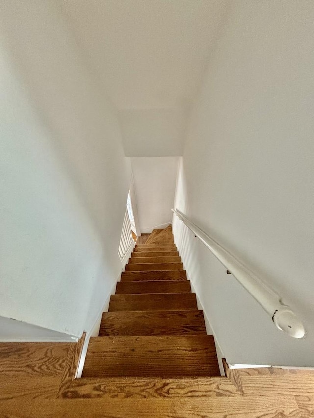 4118 N Kedzie Ave, Chicago, IL 60618 - view of staircase