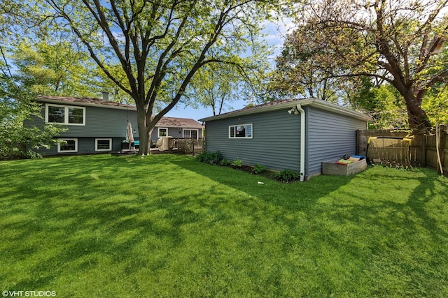 2109 Sprucewood Ln, Lindenhurst, IL 60046 - view of yard featuring an outbuilding