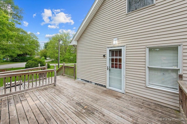 119 W S Ave, Spring Grove, IL 60081 - view of wooden deck