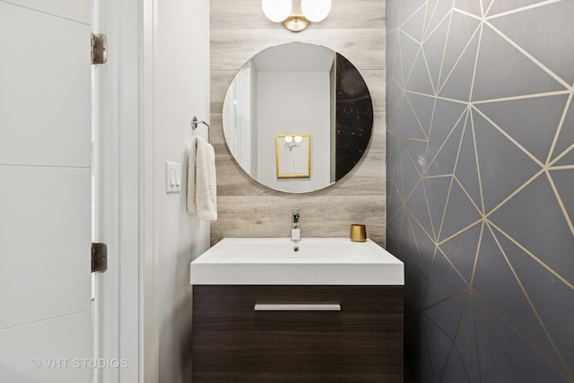 2256 W Foster Ave Unit 3, Chicago, IL 60625 - bathroom with vanity and tile walls