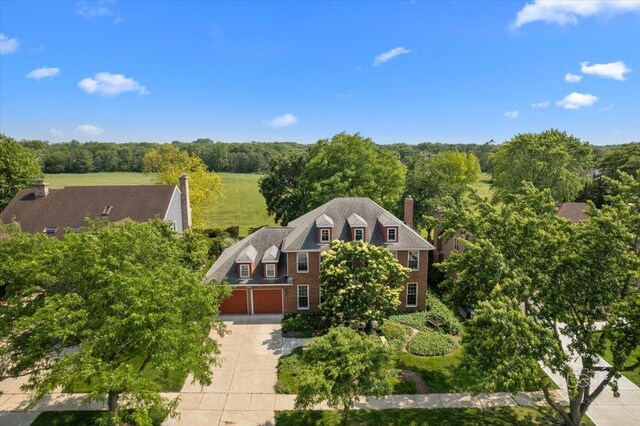 560 Braemar Ave, Naperville, IL 60563 - view of subject property featuring a forest