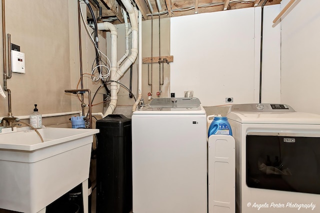 1503 Channel Beach Ave, Johnsburg, IL 60051 - washroom with washing machine and clothes dryer