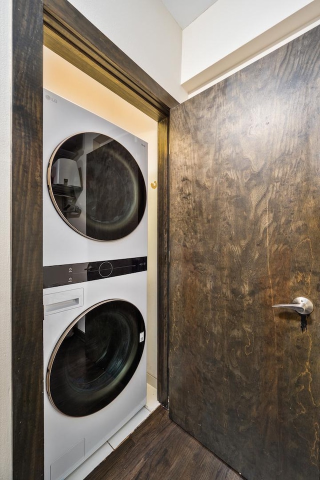 2150 W N Ave Unit 4, Chicago, IL 60647 - laundry room featuring stacked washing machine and dryer and wood finished floors