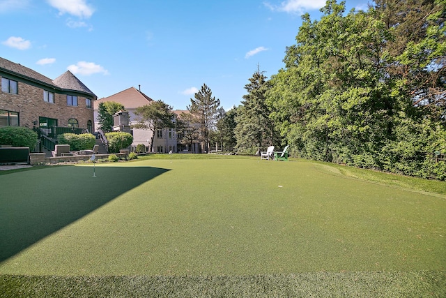 45 Silo Ridge Rd, Orland Park, IL 60467 - view of yard with a putting area