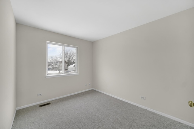 653 Fairview Ln, South Elgin, IL 60177 - empty room featuring carpet and baseboards