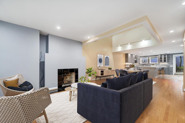 820 W Lill Ave, Chicago, IL 60614 - photo 3