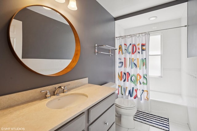 3414 N Bell Ave, Chicago, IL 60618 - full bath featuring vanity, toilet, shower / bath combination with curtain, and tile patterned flooring