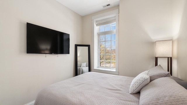 636 N Racine Ave Unit 2N, Chicago, IL 60642 - bedroom with baseboards
