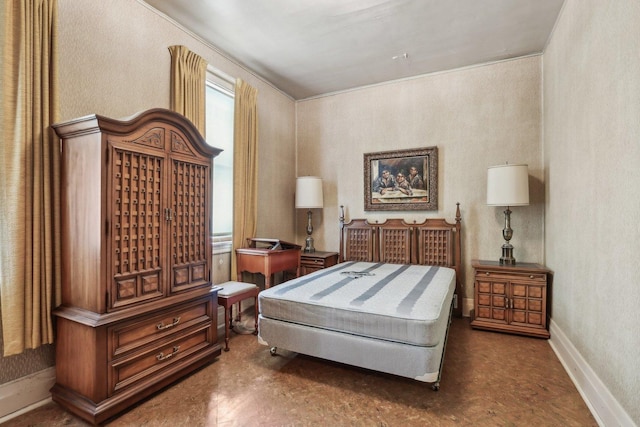 3754 W Sunnyside Ave, Chicago, IL 60625 - bedroom featuring baseboards