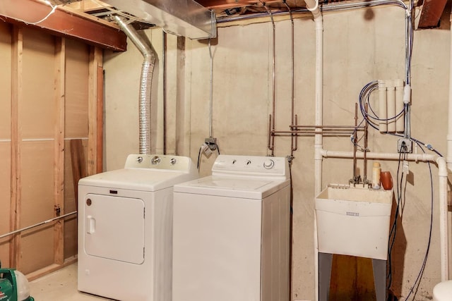 2512 Fox Meadow Dr, Crest Hill, IL 60403 - washroom featuring washing machine and dryer