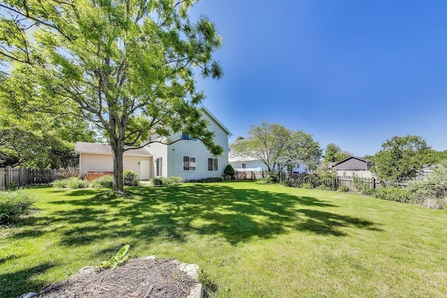 2512 Fox Meadow Dr, Crest Hill, IL 60403 - view of yard