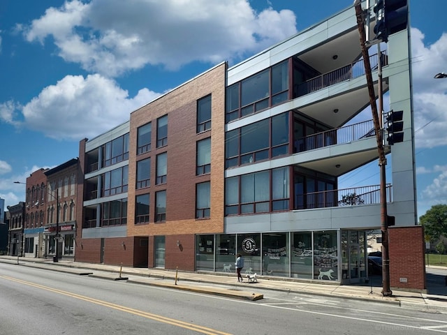 1322 N Clybourn Ave Unit 4S, Chicago, IL 60610 - view of property