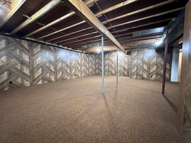 600 E 7th St, Rock Falls, IL 61071 - unfinished below grade area with carpet