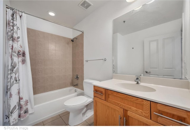 1250 S Michigan Ave Unit 702, Chicago, IL 60605 - full bathroom featuring tile patterned flooring, toilet, shower / bathtub combination with curtain, vanity, and recessed lighting
