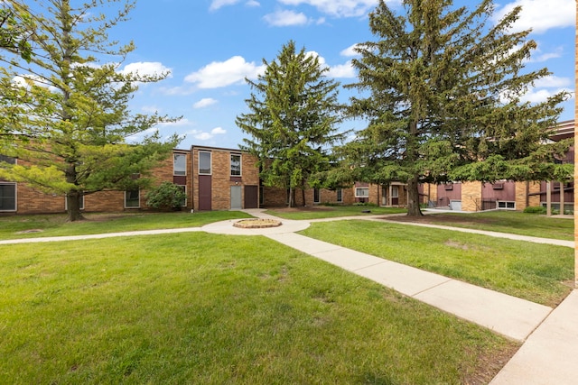 1320B Lore Ln Unit 117, Lombard, IL 60148 - view of property's community featuring a lawn