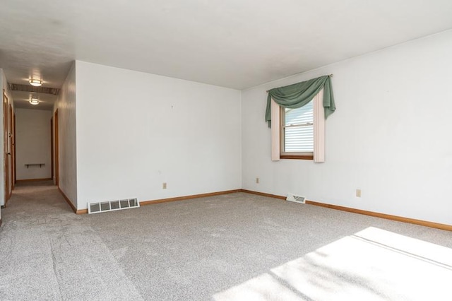 1322 Empire Ct, Freeport, IL 61032 - empty room featuring carpet and baseboards