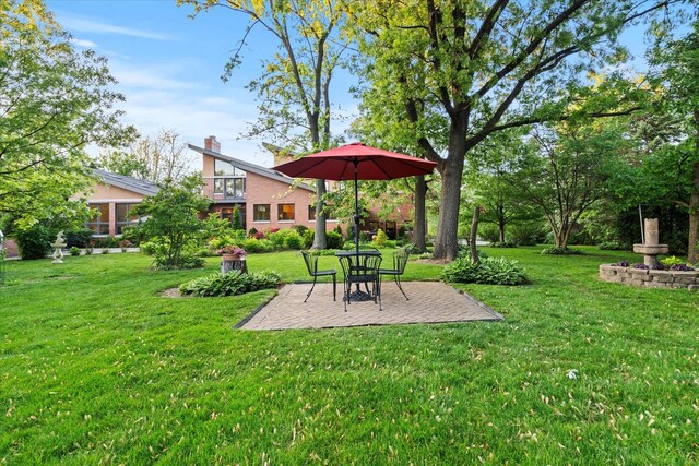 15629 W 139th St, Homer Glen, IL 60491 - view of grassy yard with a patio
