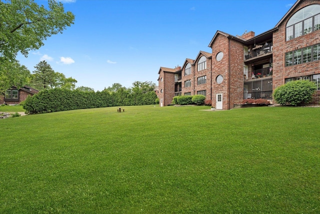 8771 Waterfront Dr Unit 3A, Palos Hills, IL 60465 - view of grassy yard