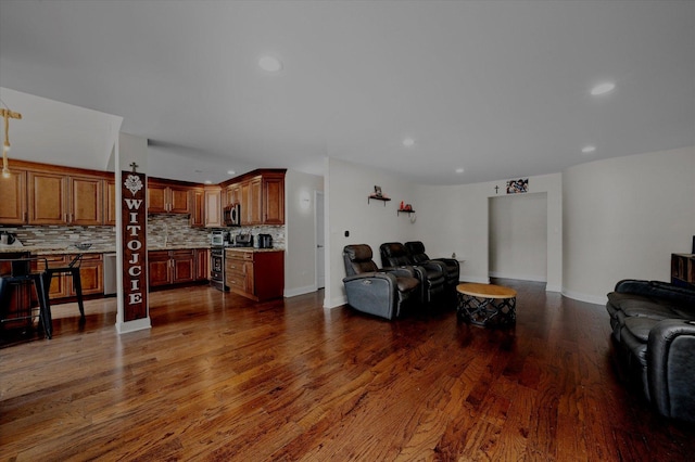 8771 Waterfront Dr Unit 3A, Palos Hills, IL 60465 - living area with recessed lighting, dark wood finished floors, and baseboards