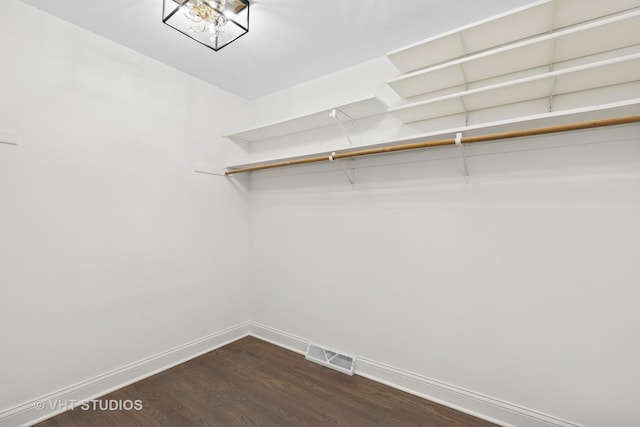 420 N E Gateway Dr, Tower Lakes, IL 60010 - walk in closet featuring dark wood-style flooring