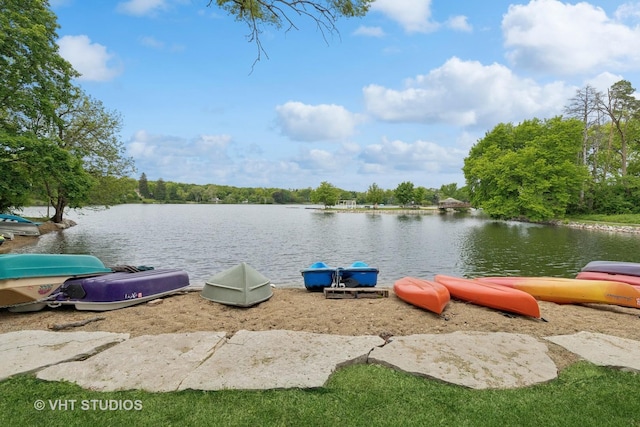 420 N E Gateway Dr, Tower Lakes, IL 60010 - water view