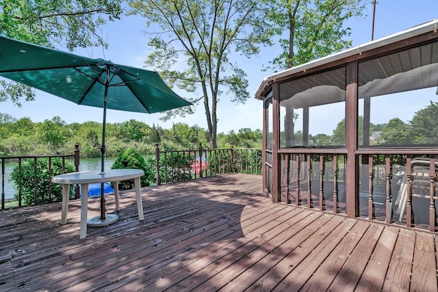 75 Largemouth Ln, Wilmington, IL 60481 - wooden deck with a sunroom