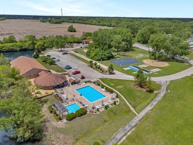 75 Largemouth Ln, Wilmington, IL 60481 - drone / aerial view of a pool area
