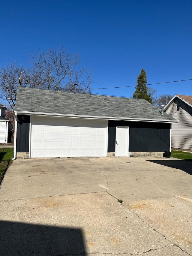 407 N William St, Joliet, IL 60435 - view of detached garage