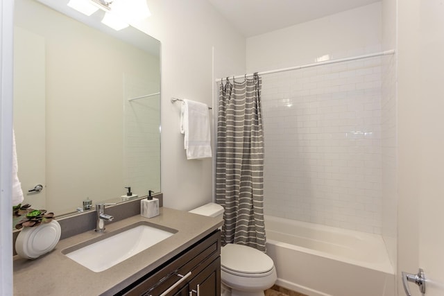 2823 N Oakley Ave Unit K, Chicago, IL 60618 - bathroom featuring vanity, toilet, and shower / tub combo