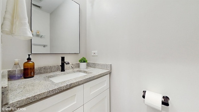 2330 W Armitage Ave Unit B, Chicago, IL 60647 - bathroom featuring vanity