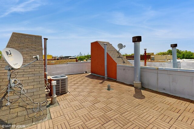 2330 W Armitage Ave Unit B, Chicago, IL 60647 - view of patio