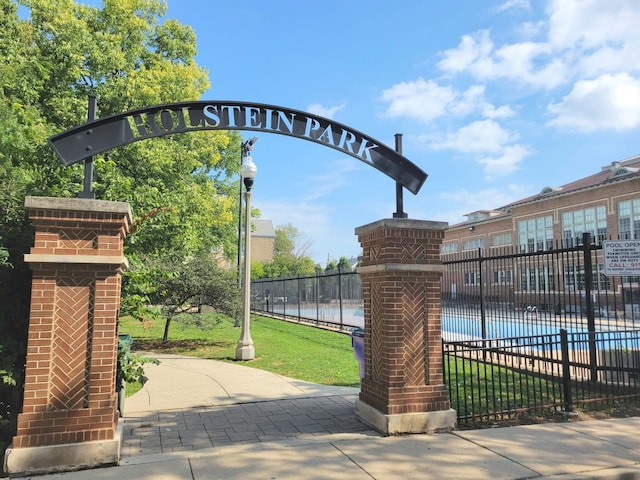 2330 W Armitage Ave Unit B, Chicago, IL 60647 - surrounding community featuring a pool