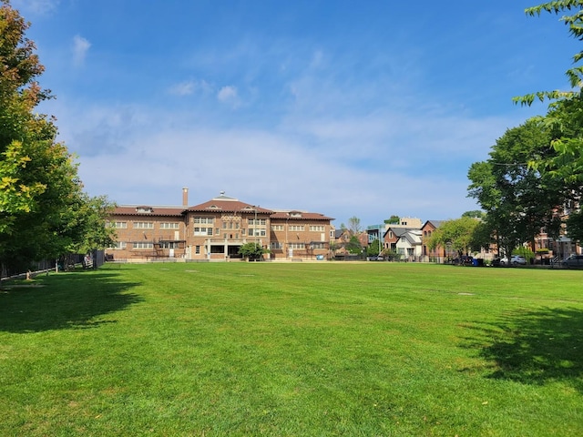 2330 W Armitage Ave Unit B, Chicago, IL 60647 - view of property's community with a lawn