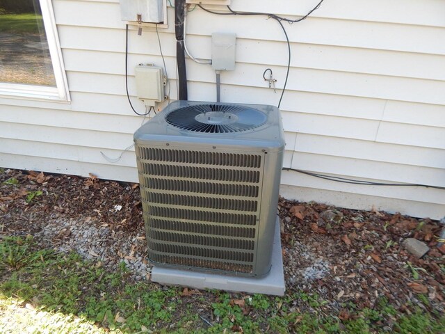 2406 Grape St, Joliet, IL 60435 - exterior view of cooling unit