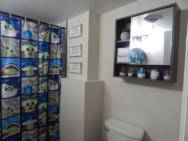 2406 Grape St, Joliet, IL 60435 - full bath featuring toilet and a shower with curtain