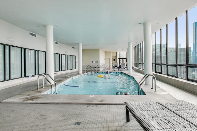 1040 N Lake Shore Dr Unit 7B, Chicago, IL 60611 - view of indoor pool