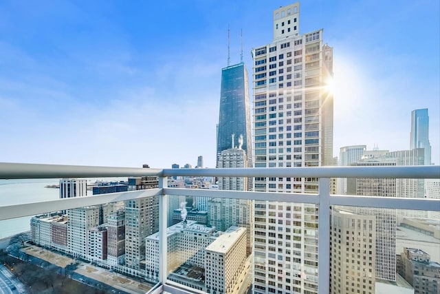 1040 N Lake Shore Dr Unit 7B, Chicago, IL 60611 - balcony with a view of city
