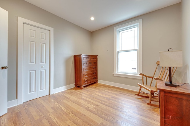 71 S Chestnut St, Aurora, IL 60506 - sitting room featuring light wood-style flooring, healthy amount of natural light, baseboards, and recessed lighting