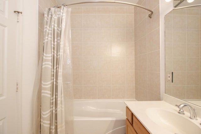 1500 S Halsted St Unit 1B, Chicago, IL 60607 - full bathroom featuring vanity and shower / bath combo